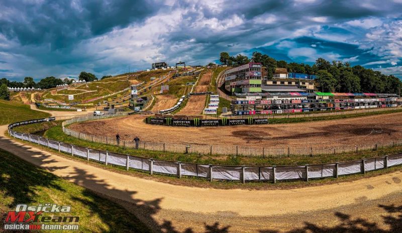 1-CORNER-PANORAMA-MOTOCROSS-GP-10-FRA-2022_O01