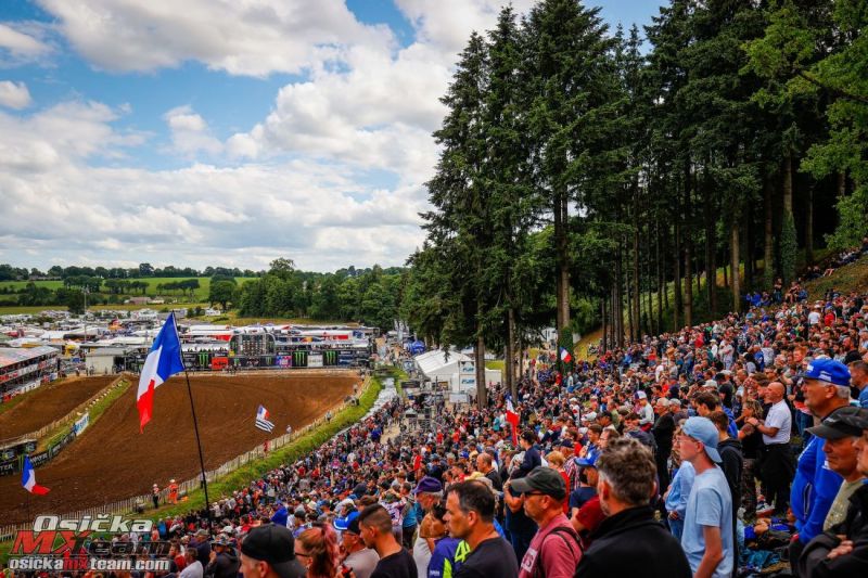CLOUDS-PEOPLE-3-MOTOCROSS-GP-10-FRA-2022_O89