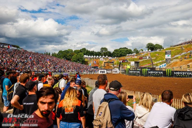 CORNER-PEOPLE-MOTOCROSS-GP-10-FRA-2022_O84