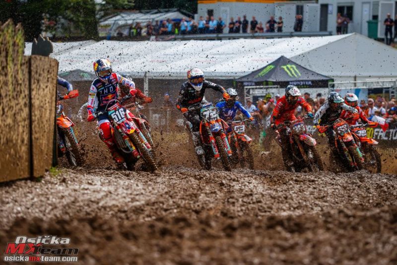 START-MX2-3-MOTOCROSS-GP-10-FRA-2022_O03