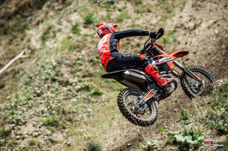 OsickaMXTeam_MMCRMX_Loket_2020_resize-6