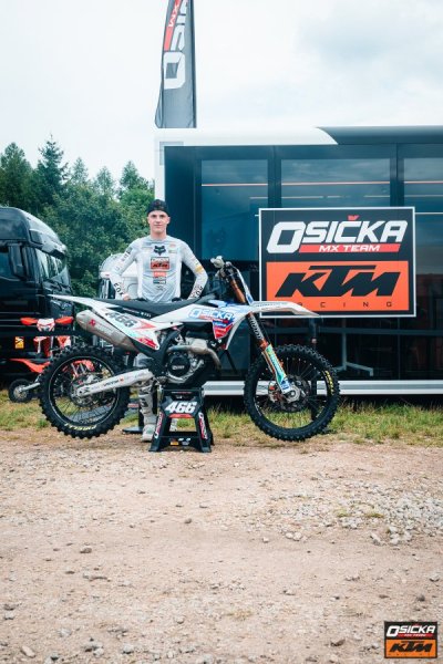 MXGP_OF_CZECH_REPUBLIC-14