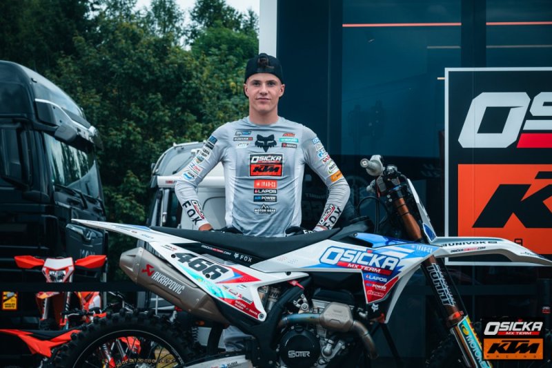 MXGP_OF_CZECH_REPUBLIC-15