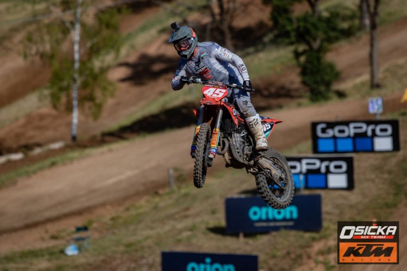 1_foto_radek_lavicka_mx_mcr_vranov_2025_4192